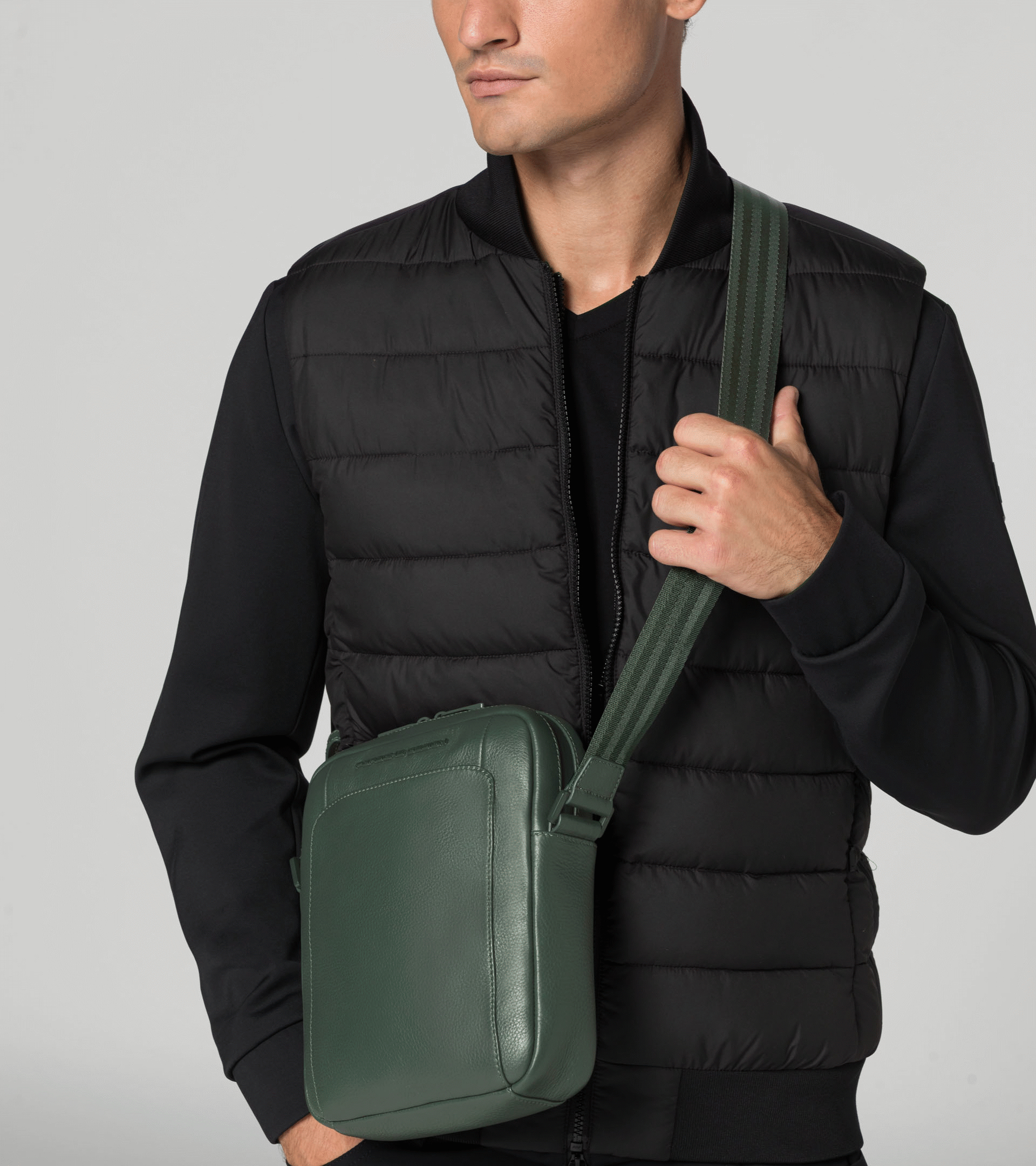 Roadster Leather Shoulderbag S - Men's Shoulder Bag - Practical &  Comfortable, Porsche Design