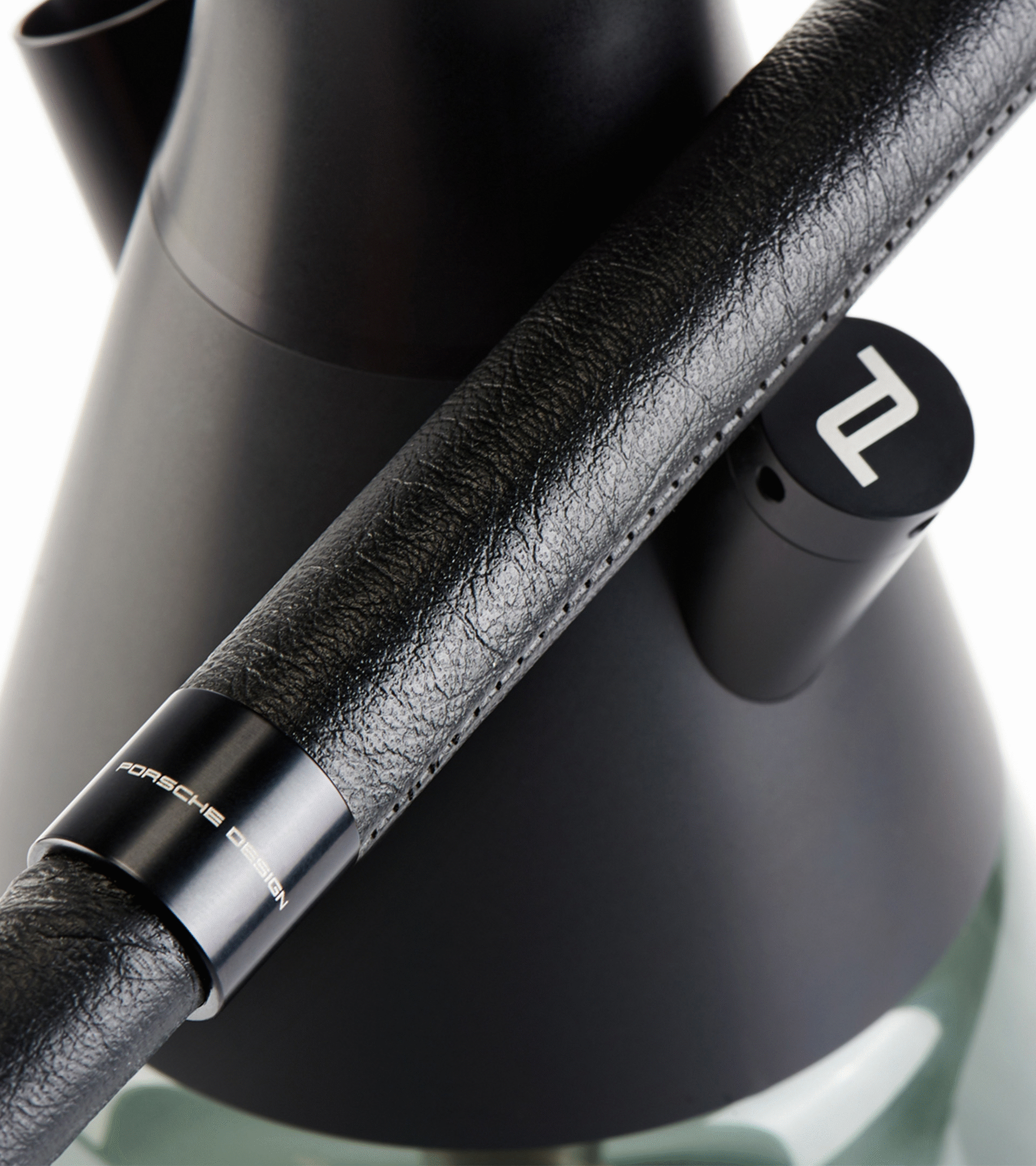 2.1 Shisha - Designer Lighters & Shishas | Porsche Design | Porsche Design