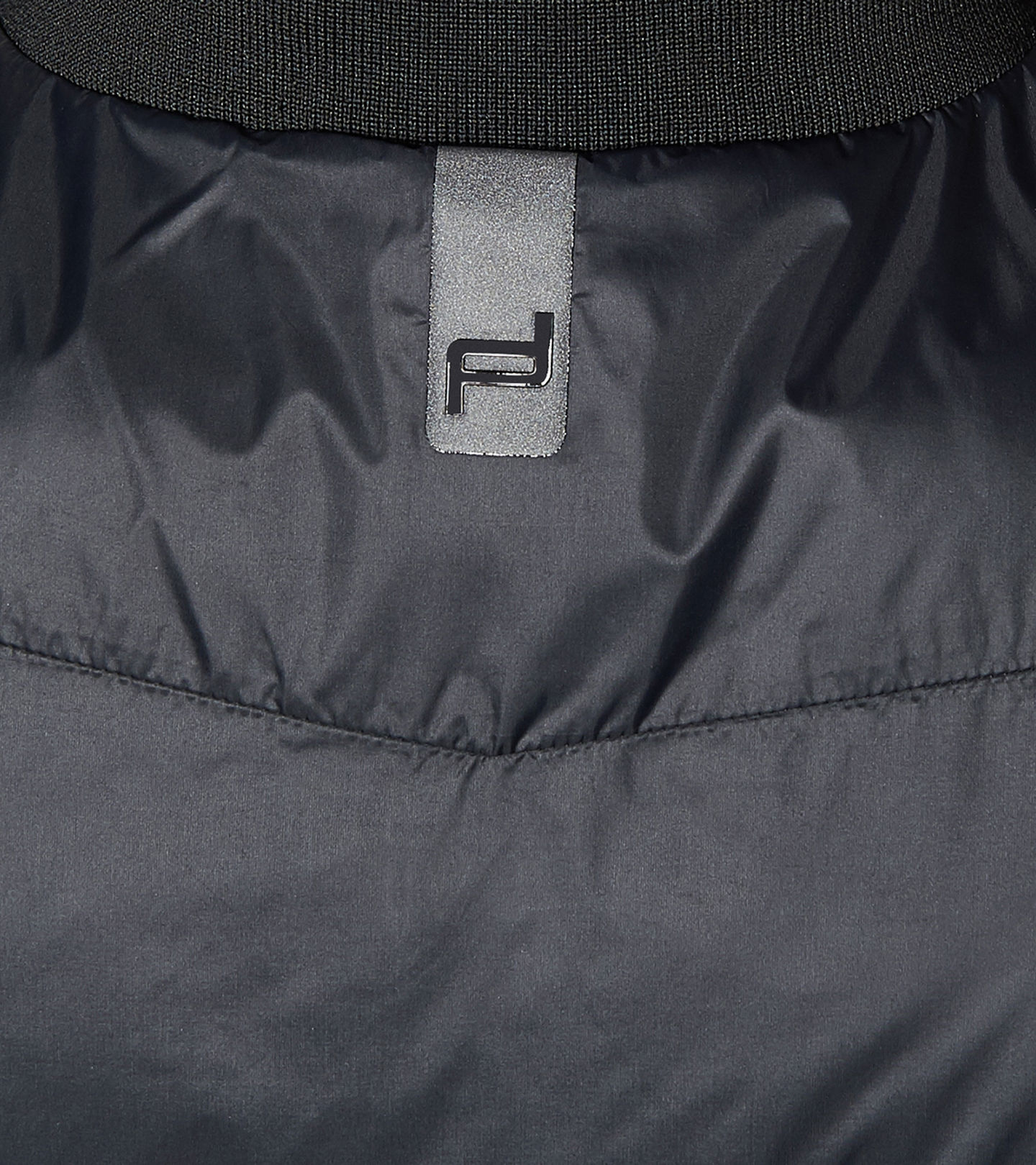 Side Near Middle view of product with ean 4046901661700