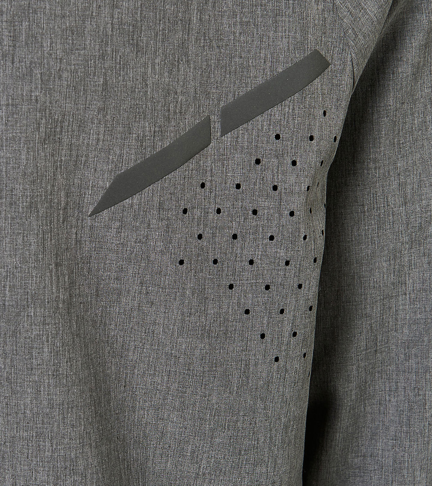 Side Near Middle view of product with ean 4046901665968
