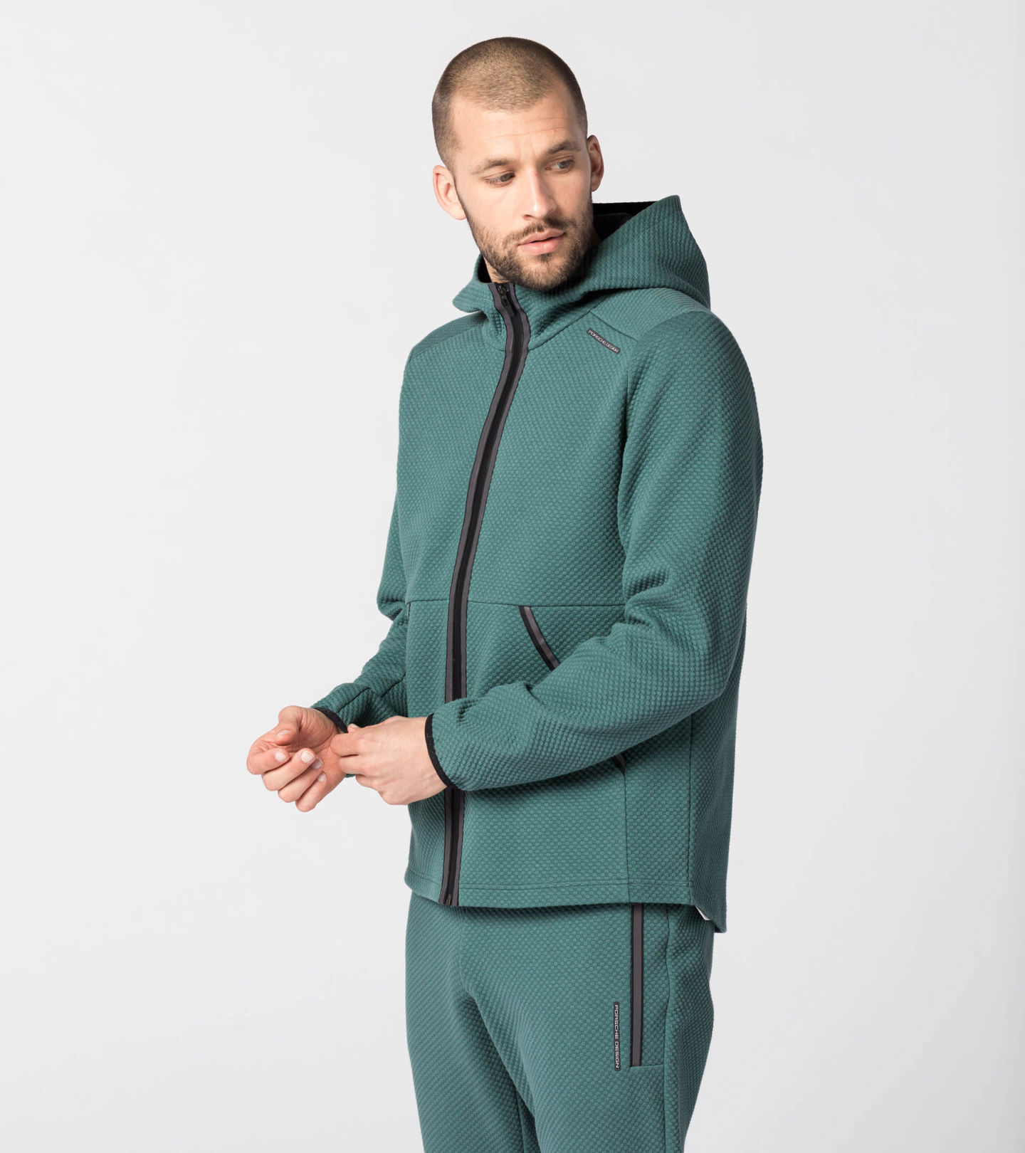 Side Wide view of product with ean 4056487013268