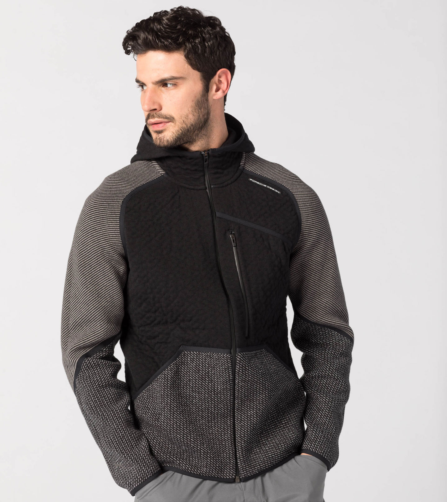 Front Near view of product with ean 4056487012483