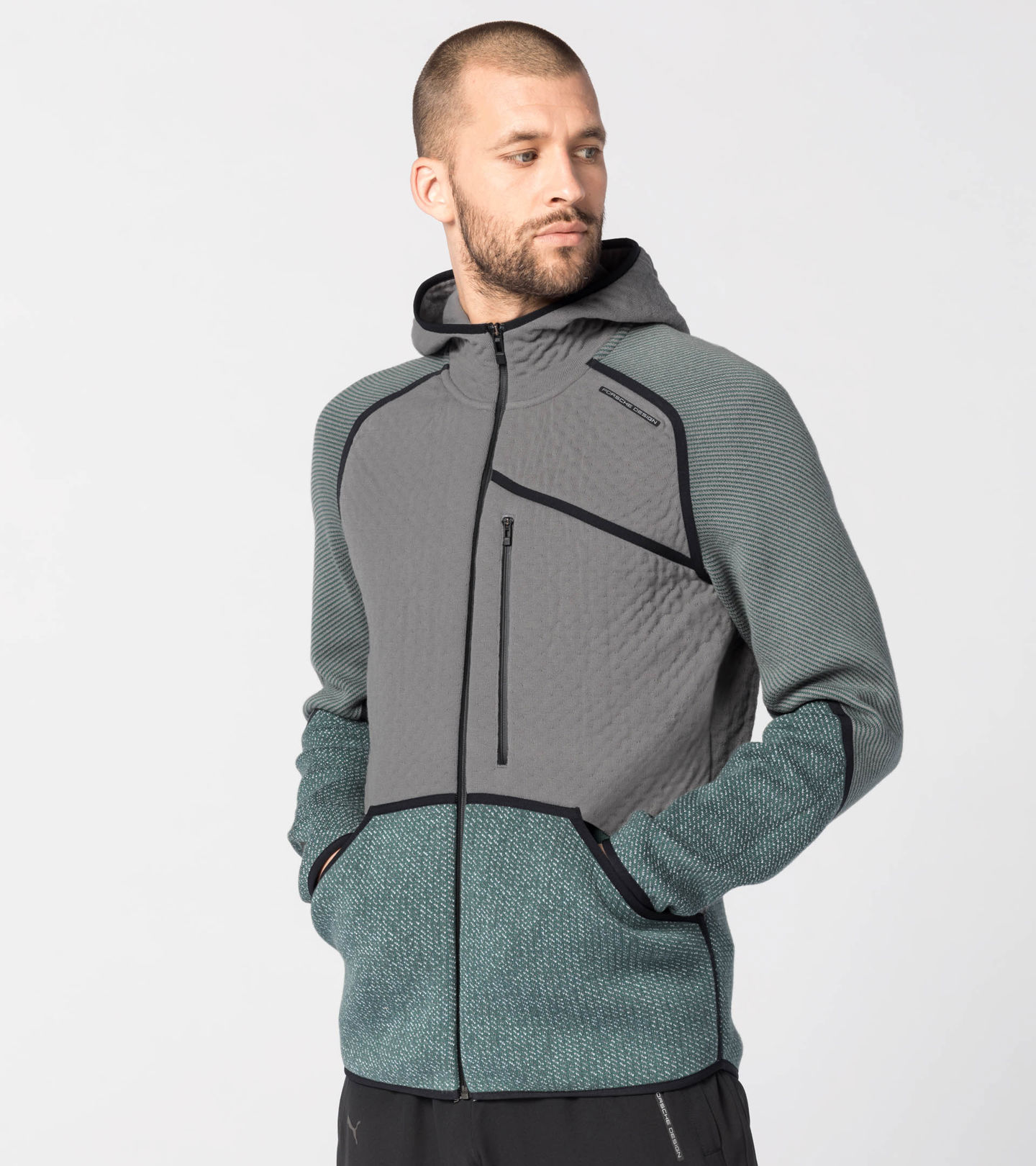 Side Near Middle view of product with ean 4056487012902