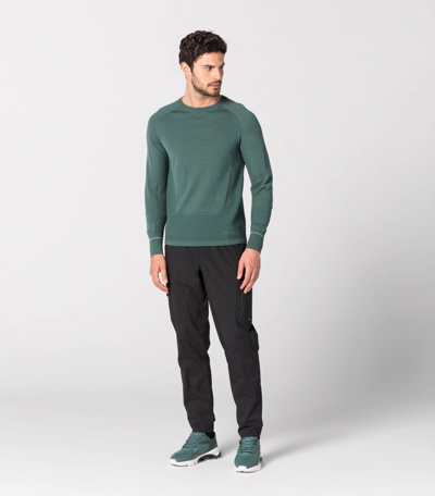 Side Wide view of product with ean 4056487014401