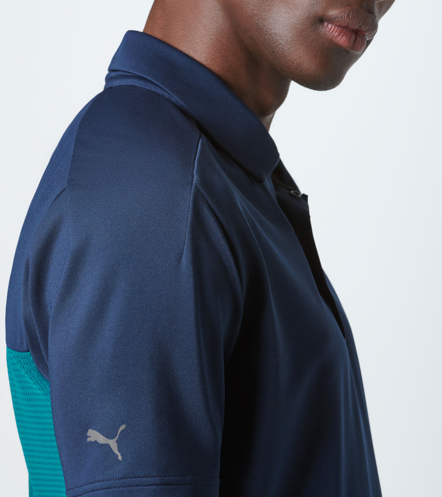 Side Near Middle view of product with ean 4046901550738