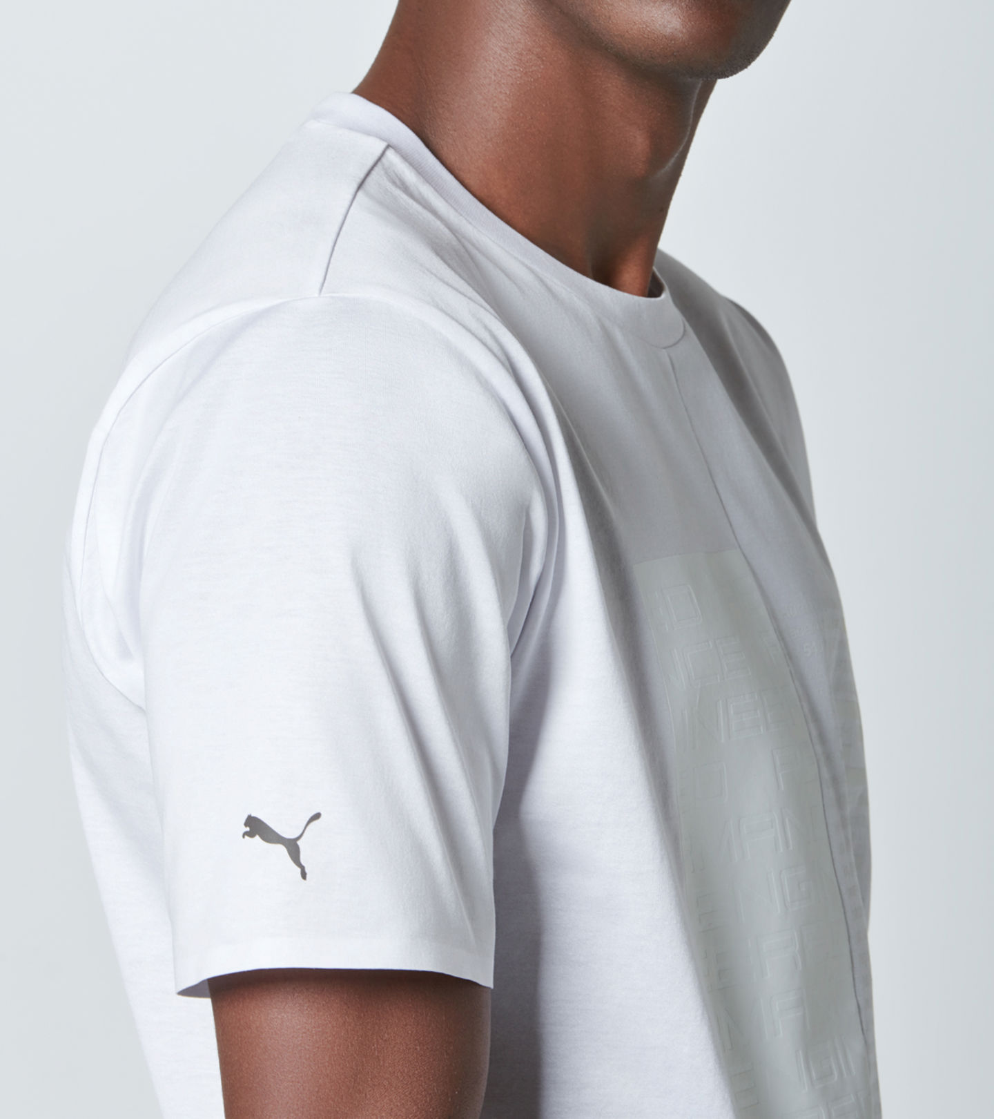 Side Near Middle view of product with ean 4046901561994
