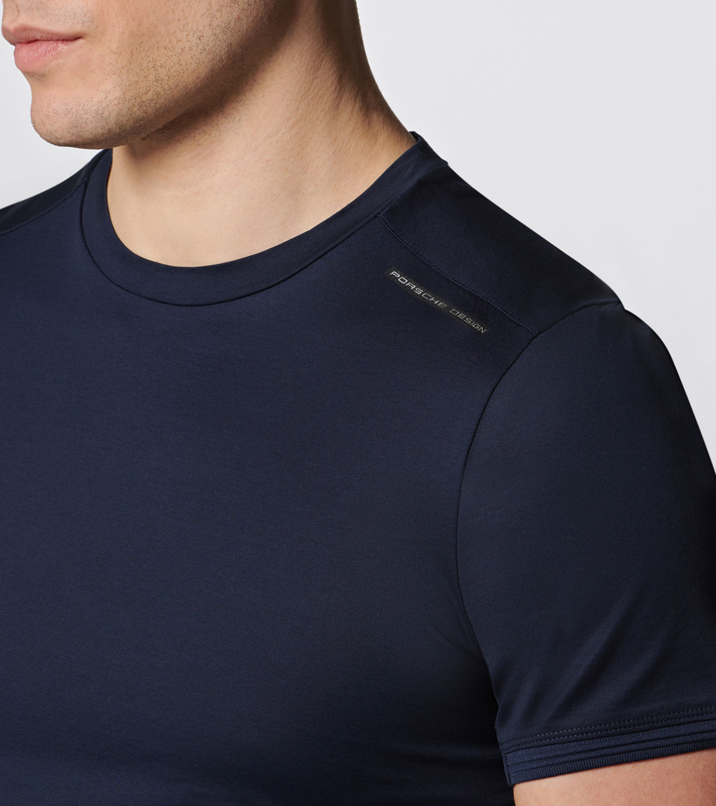Front Near view of product with ean 4046901738129