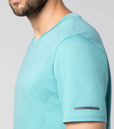 Front Near view of product with ean 4056487020679