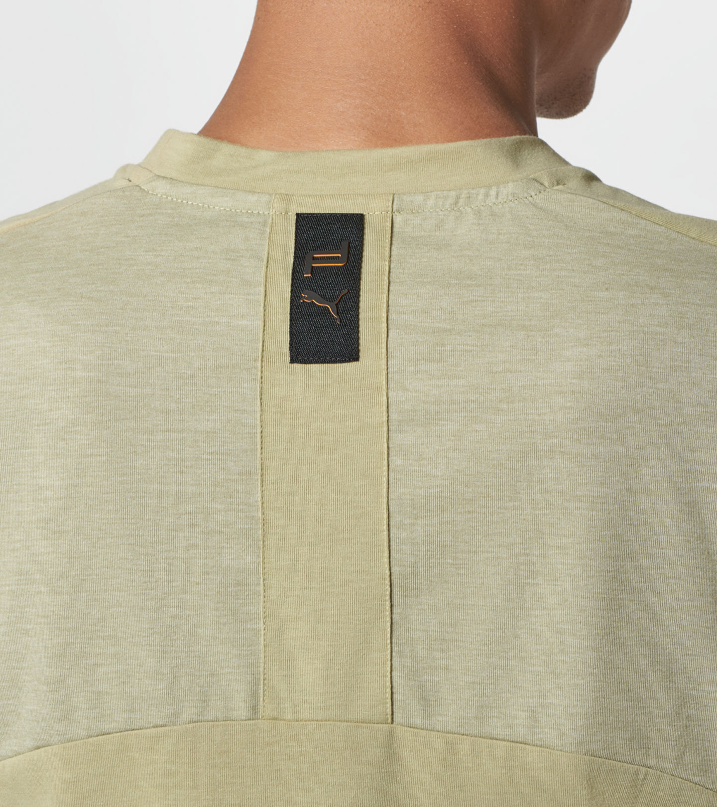 Side Near Middle view of product with ean 4046901939168