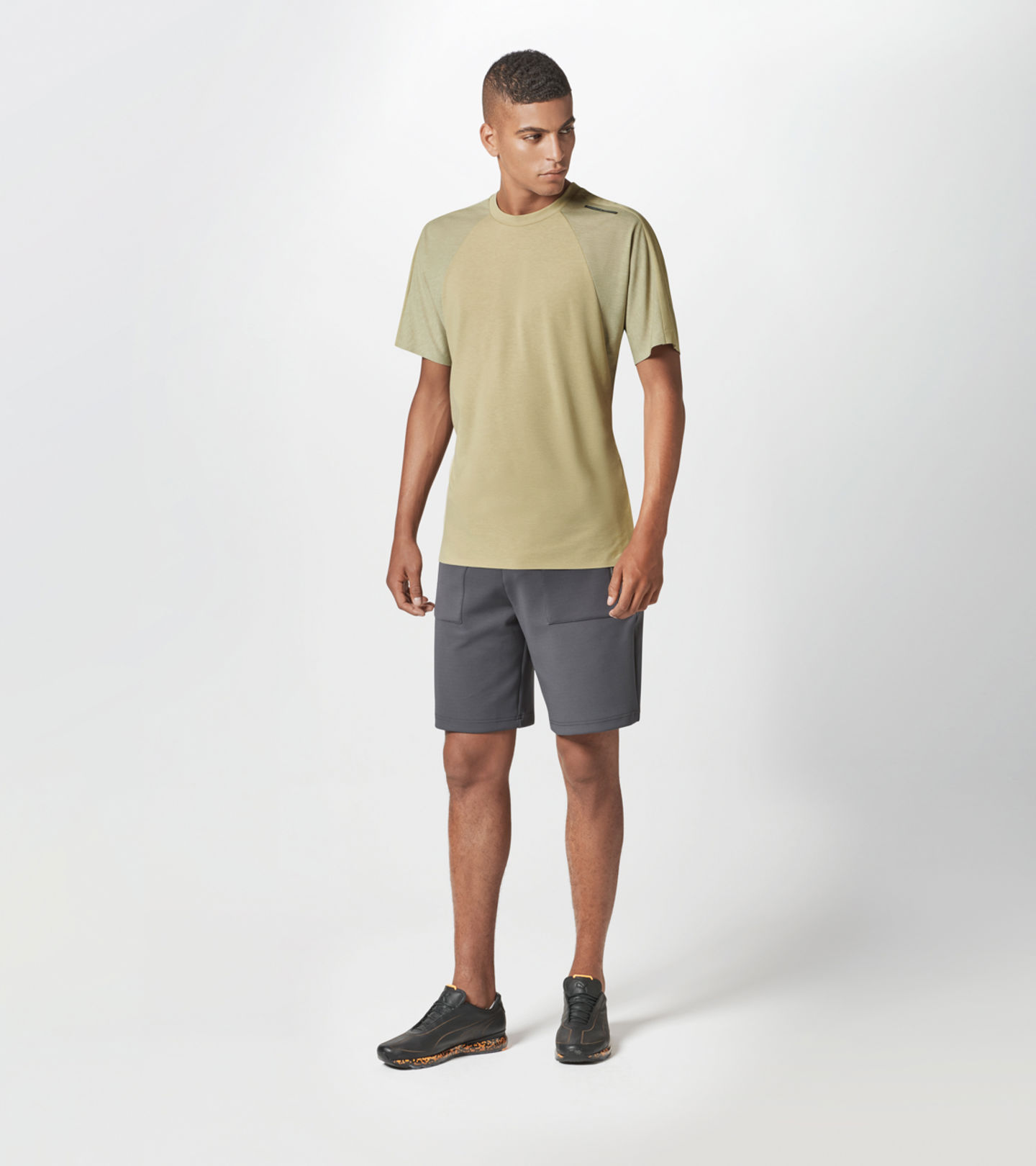 Side Wide view of product with ean 4046901939168