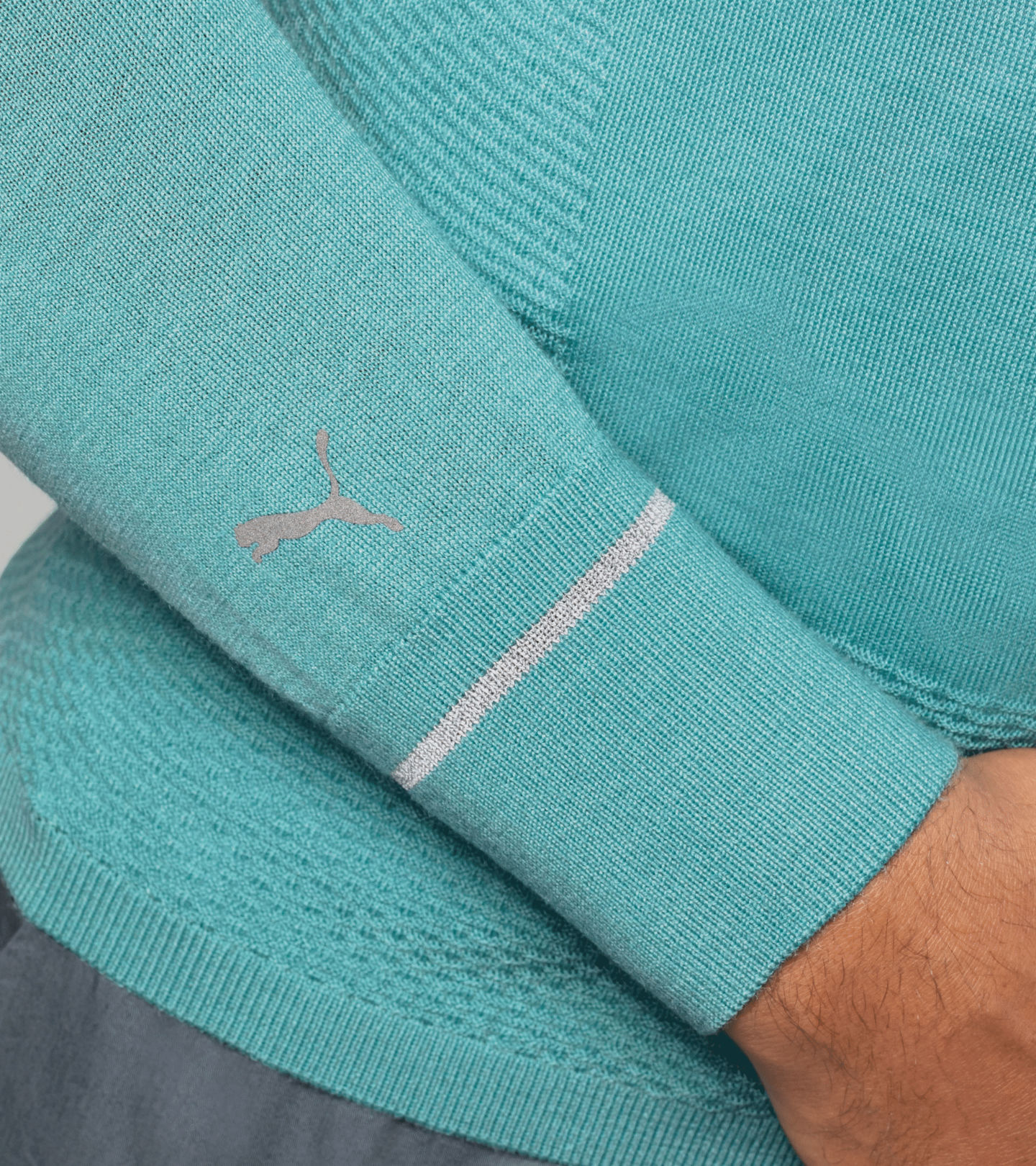 Side Near Middle view of product with ean 4056487020075