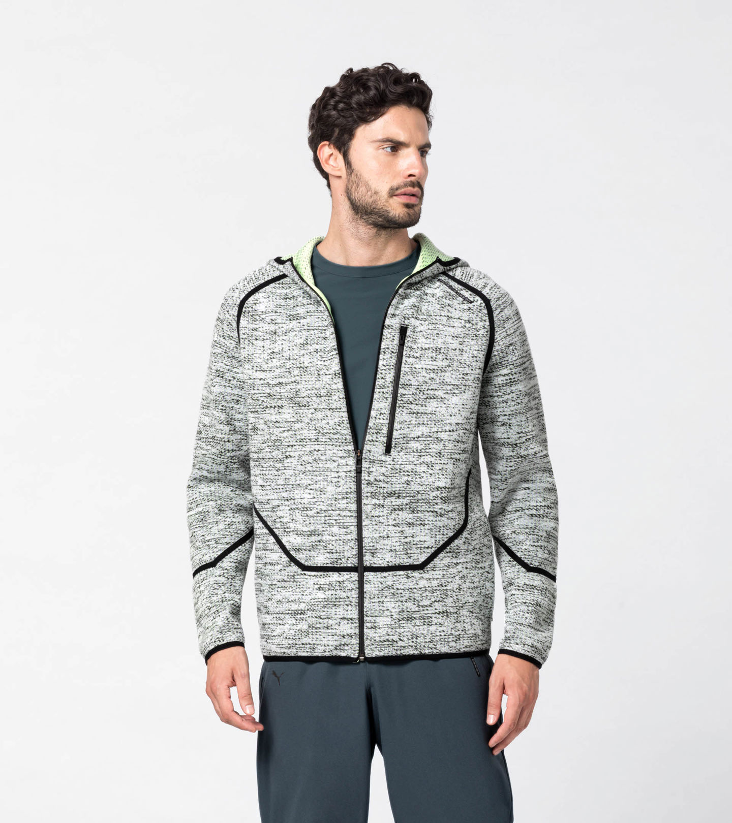 Side Wide view of product with ean 4056487020198