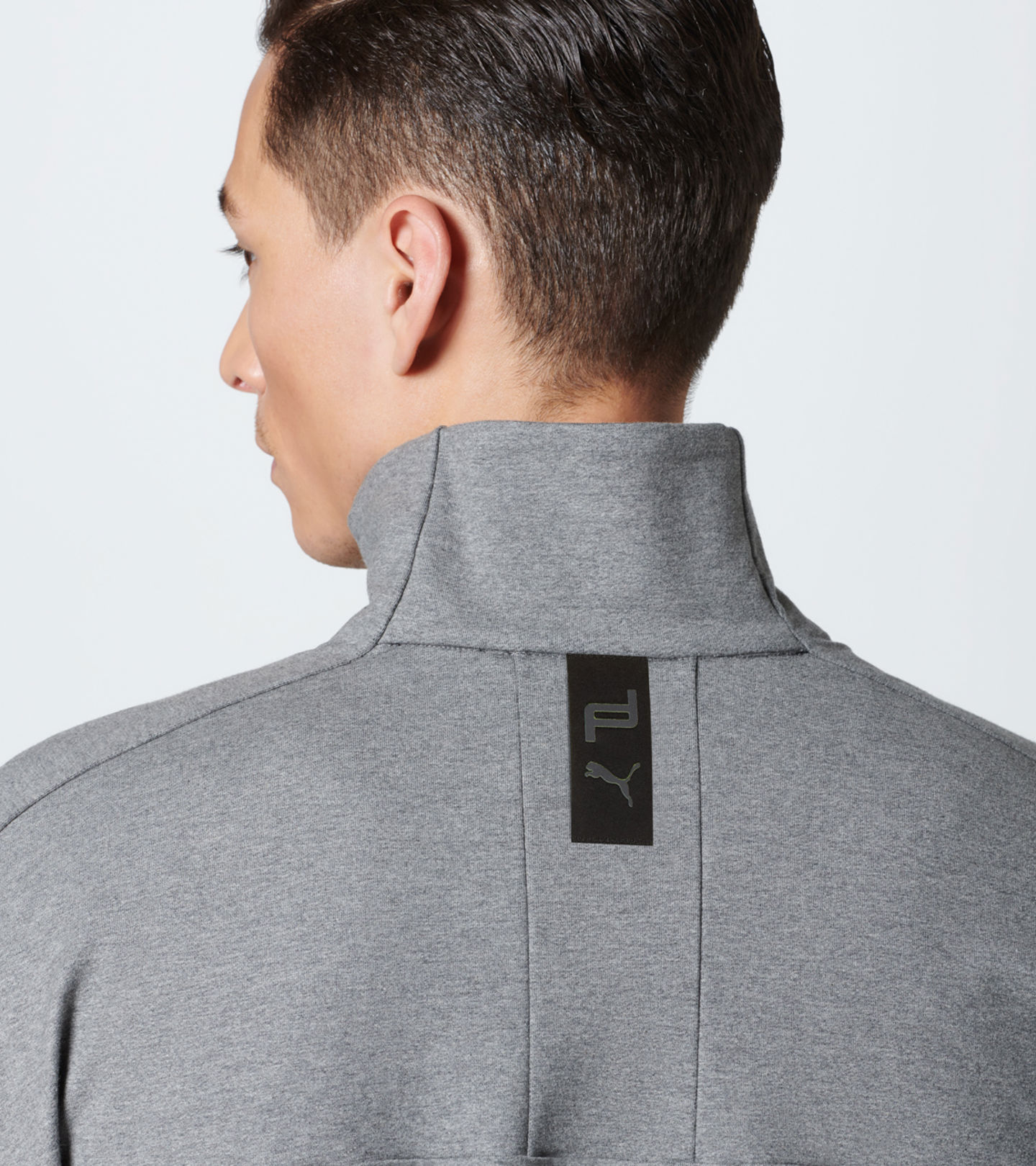 Side Near Middle view of product with ean 4046901516703