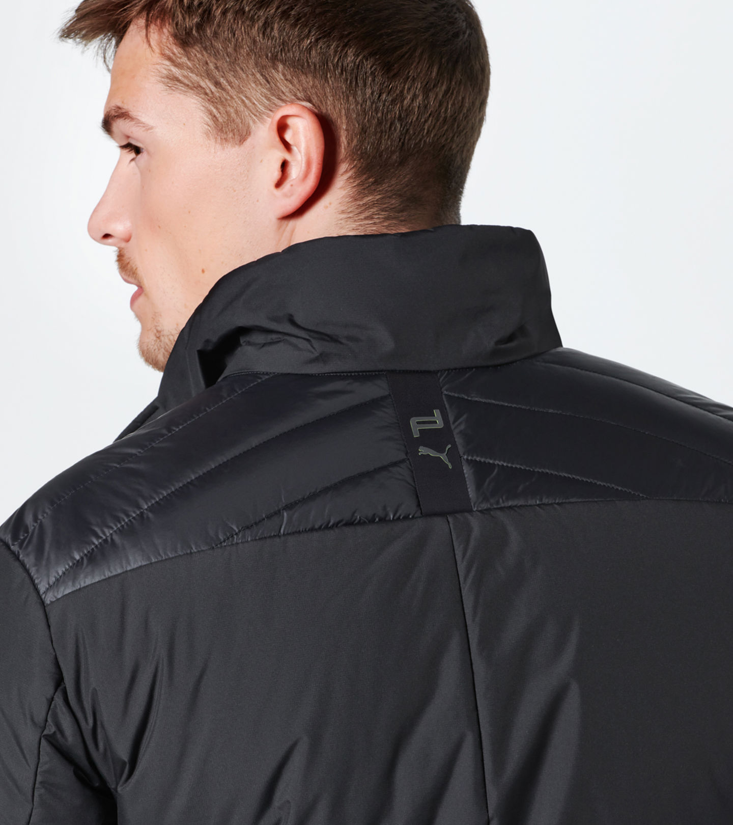 Side Near Middle view of product with ean 4046901560577