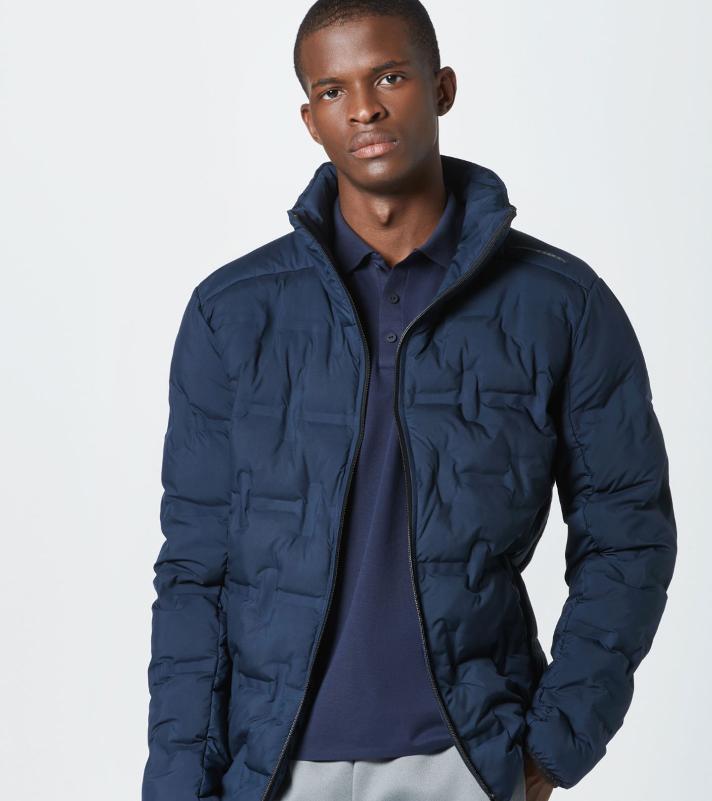 Side Near Middle view of product with ean 4046901565787