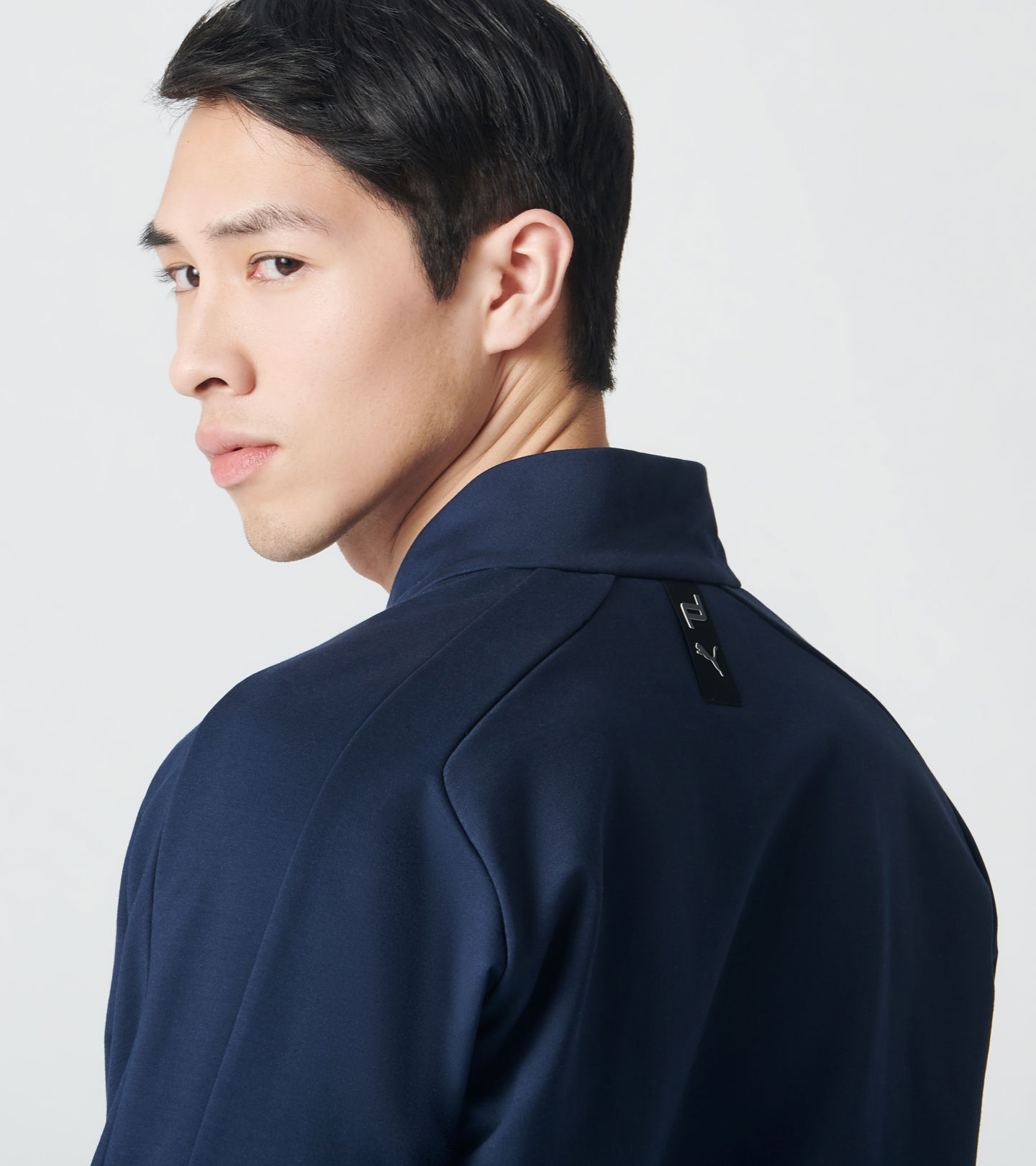 Side Near Middle view of product with ean 4046901506001
