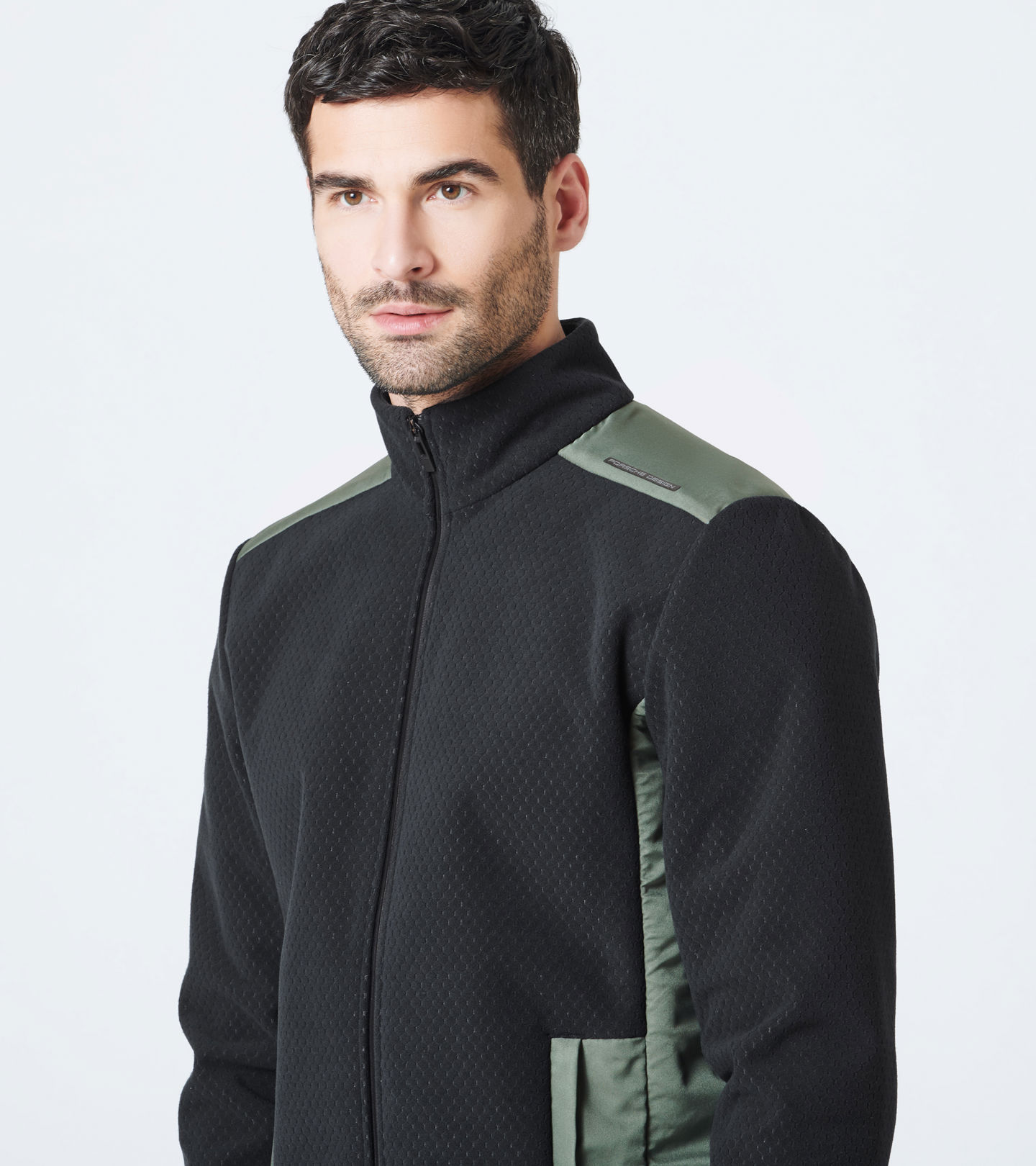 Side Near Middle view of product with ean 4046901510688