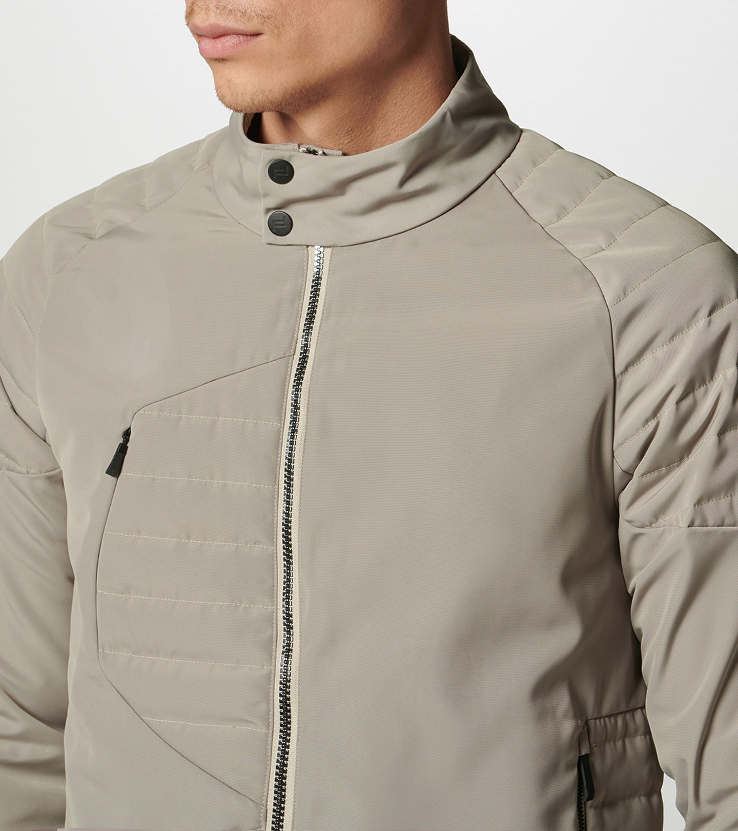 Front Near view of product with ean 4046901709792