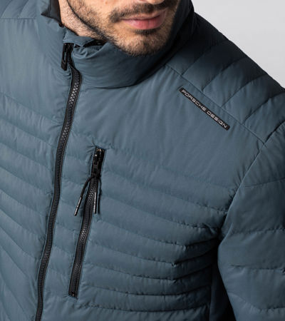 Side Near Middle view of product with ean 4056487019116