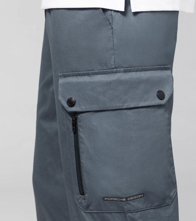 Front Near view of product with ean 4056487019413