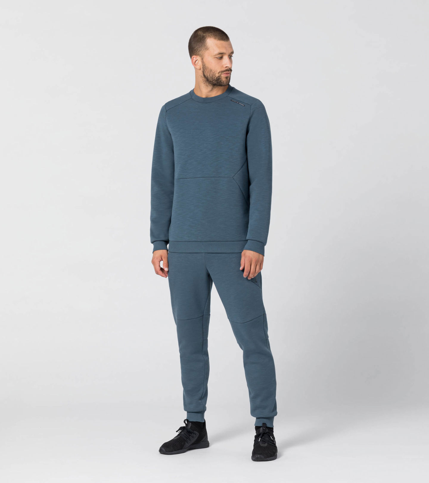 Front Wide view of product with ean 4056487019536