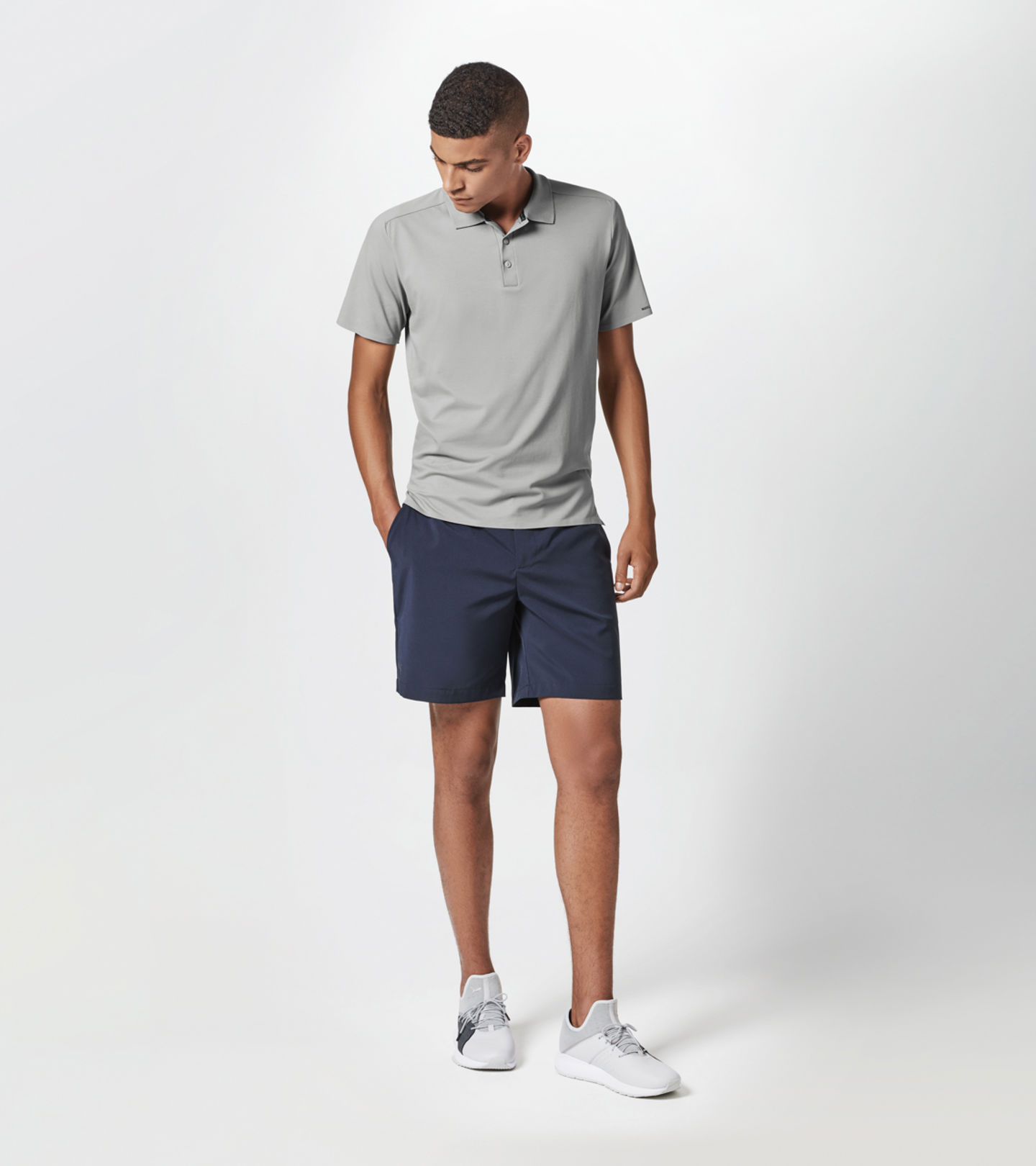 Side Near Middle view of product with ean 4046901965136