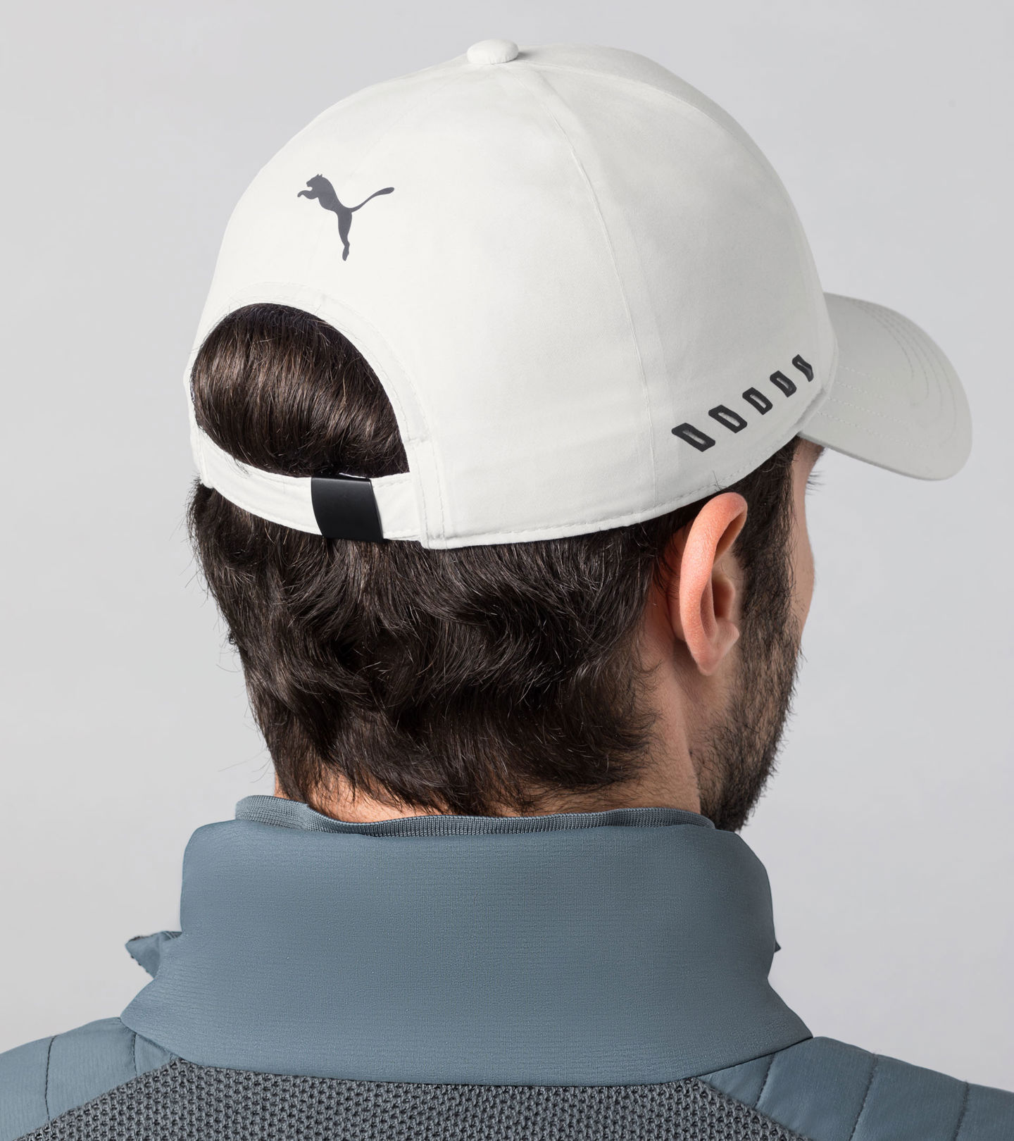 Side Near Middle view of product with ean 4056487018652
