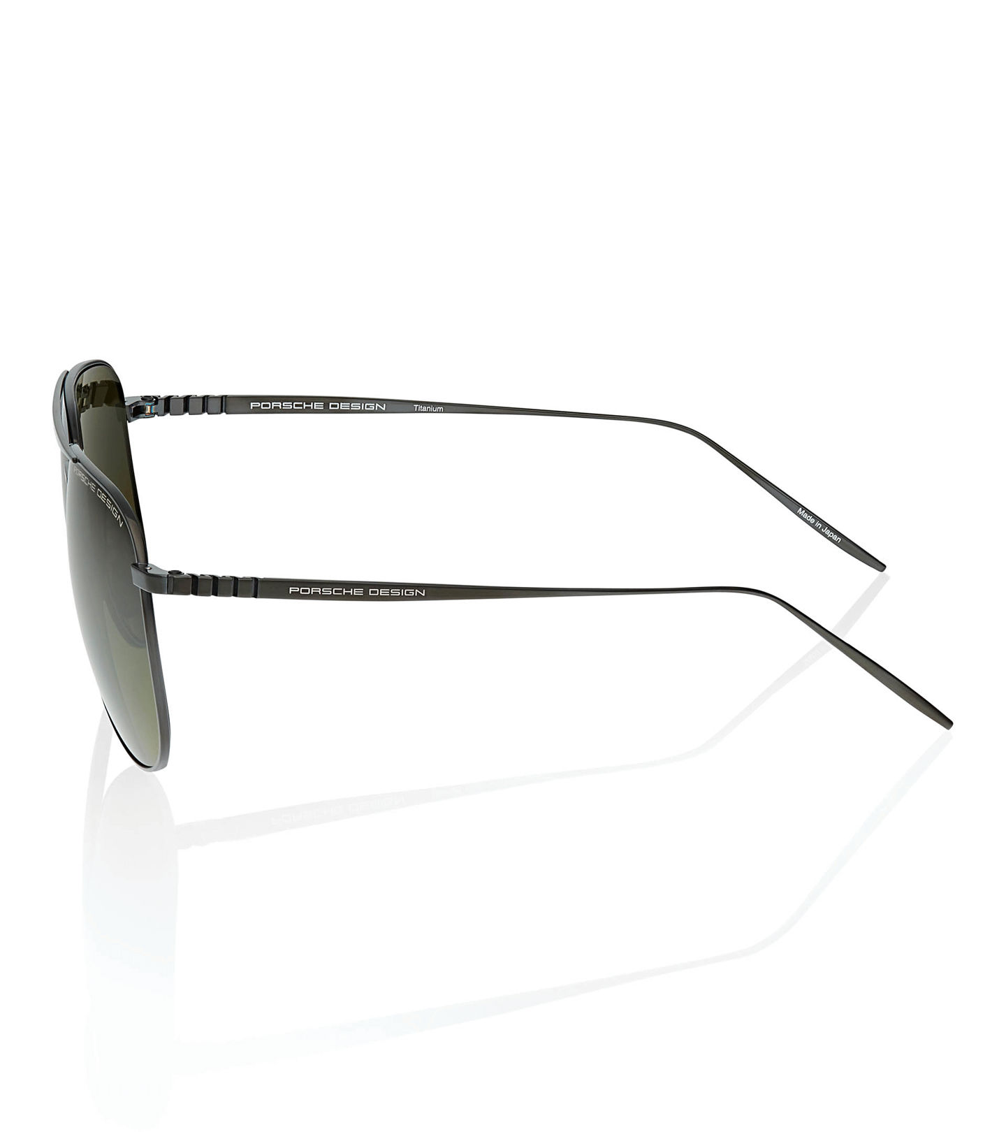 Back view of product with ean 4056487018010