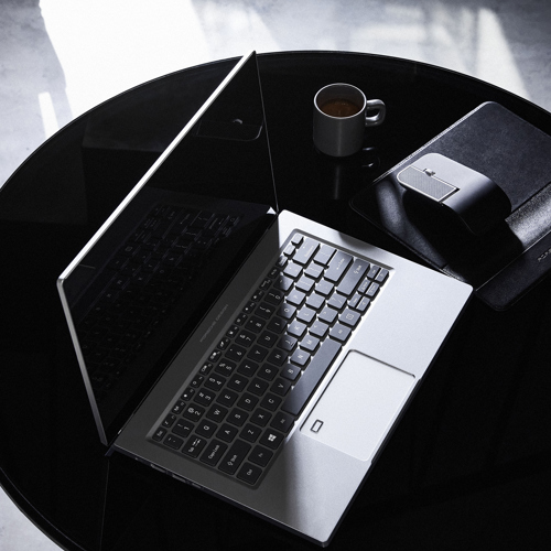 electronics porsche design