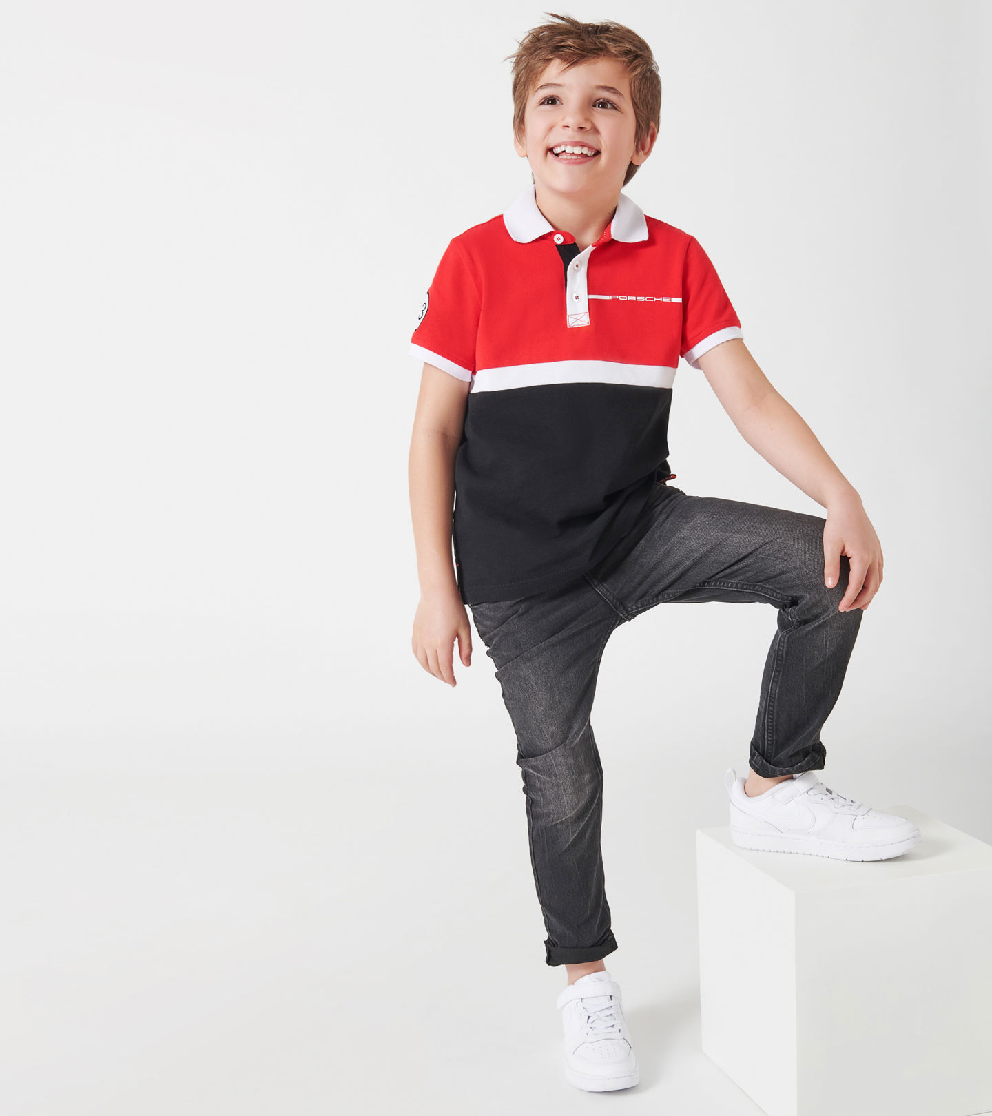 Side Near Middle view of product with ean 