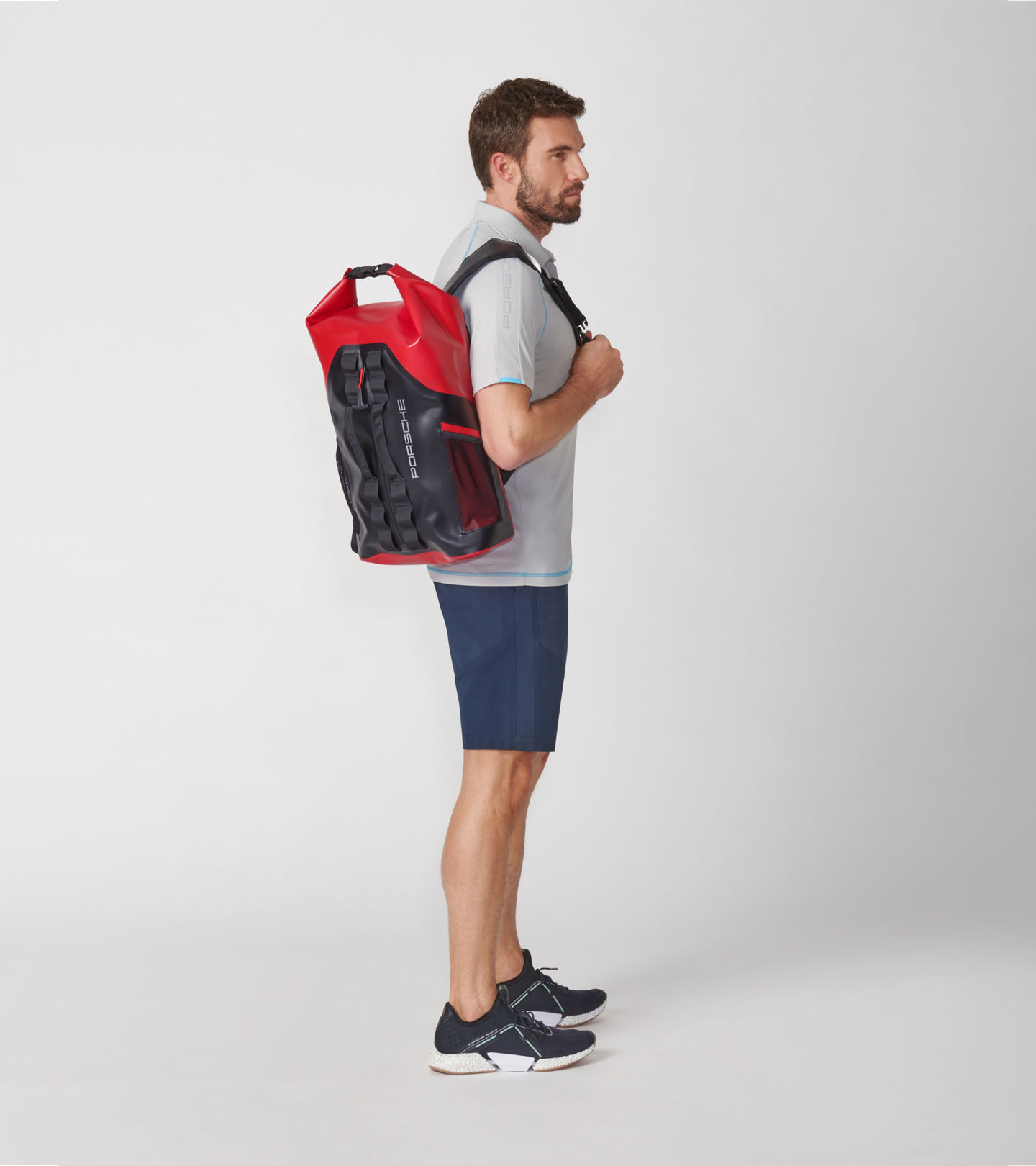 Side Near Middle view of product with ean 