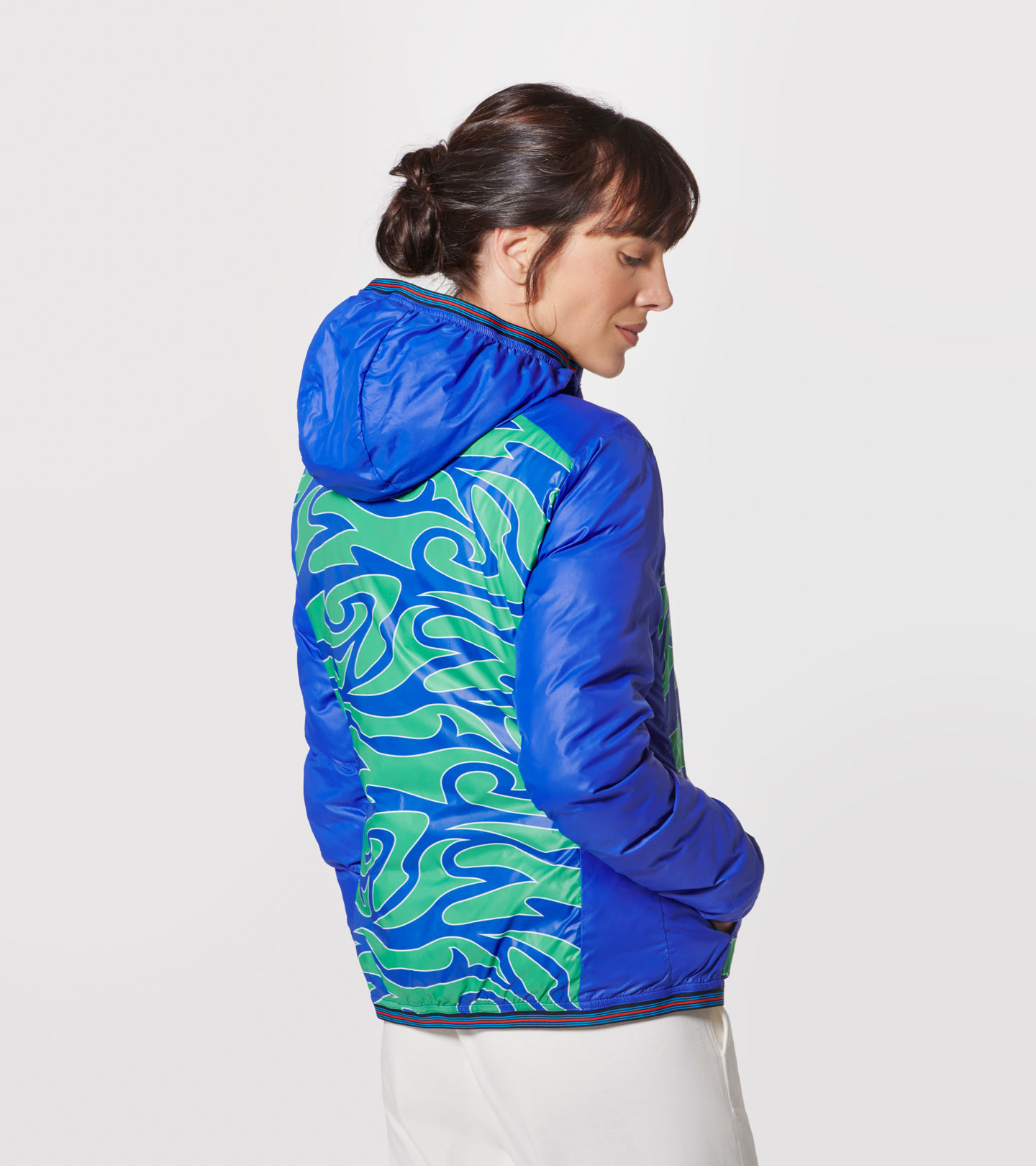 Side Wide view of product with ean 