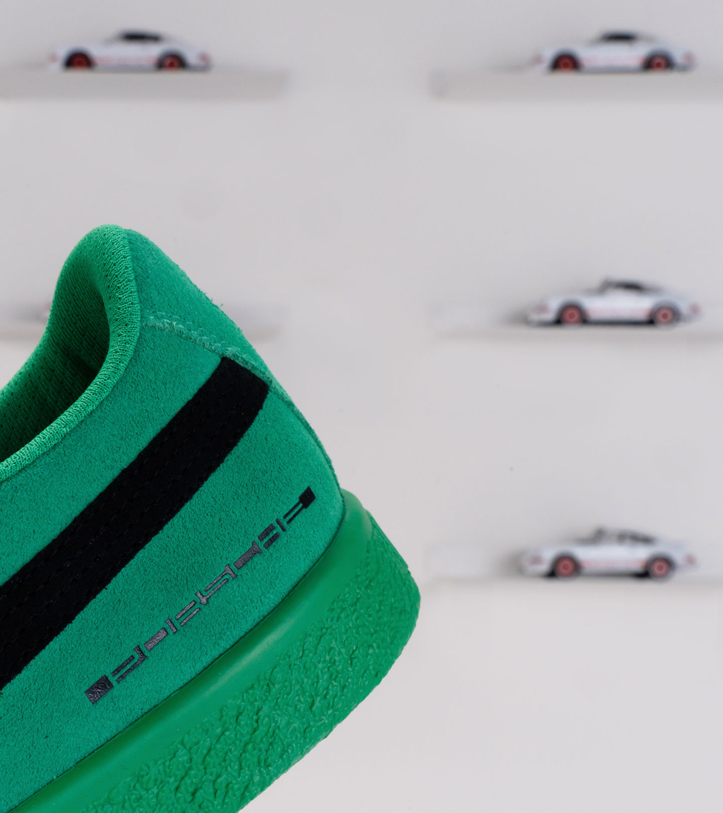 Side Wide view of product with ean 