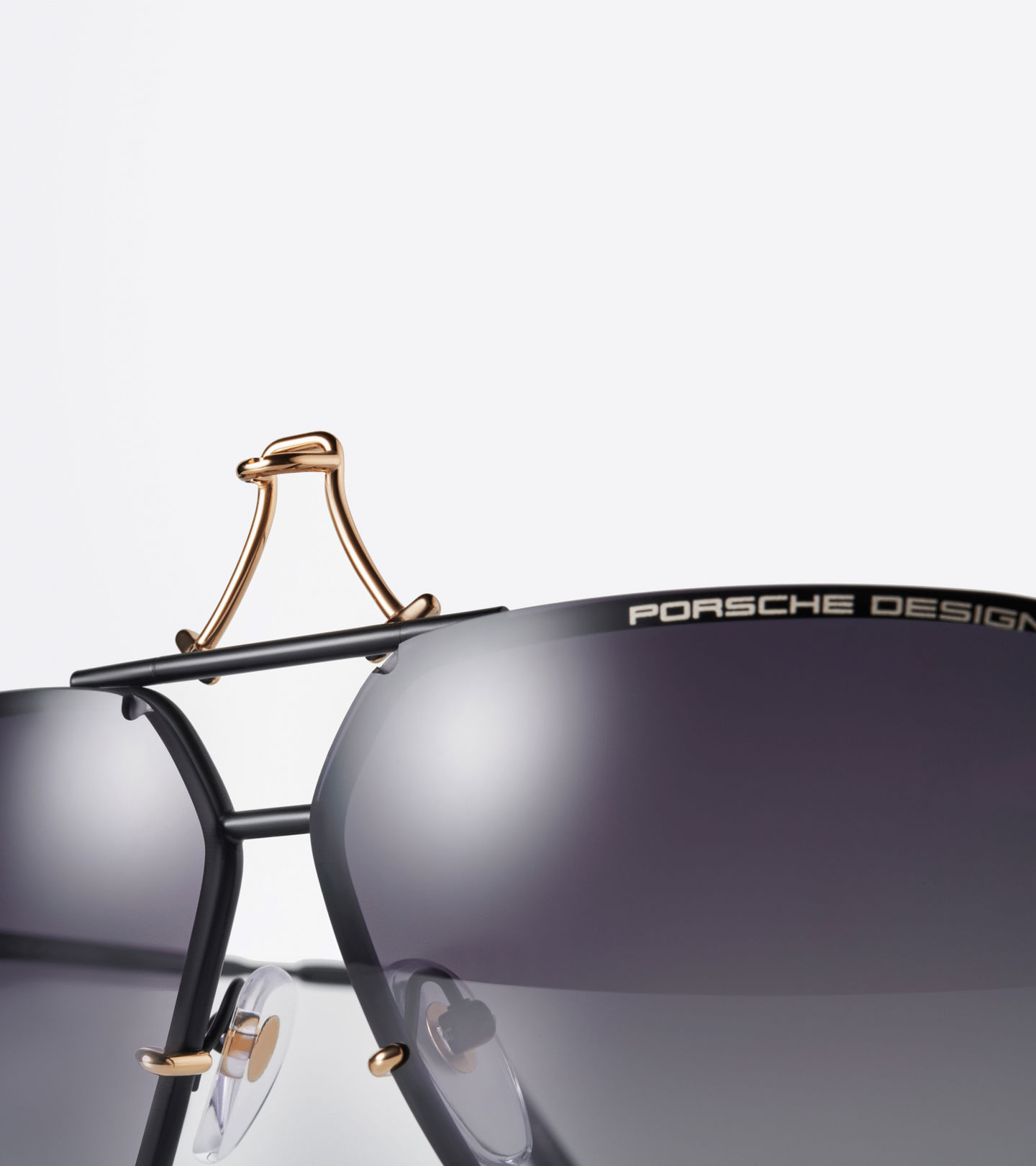 Side Near Middle view of product with ean 4044709509699