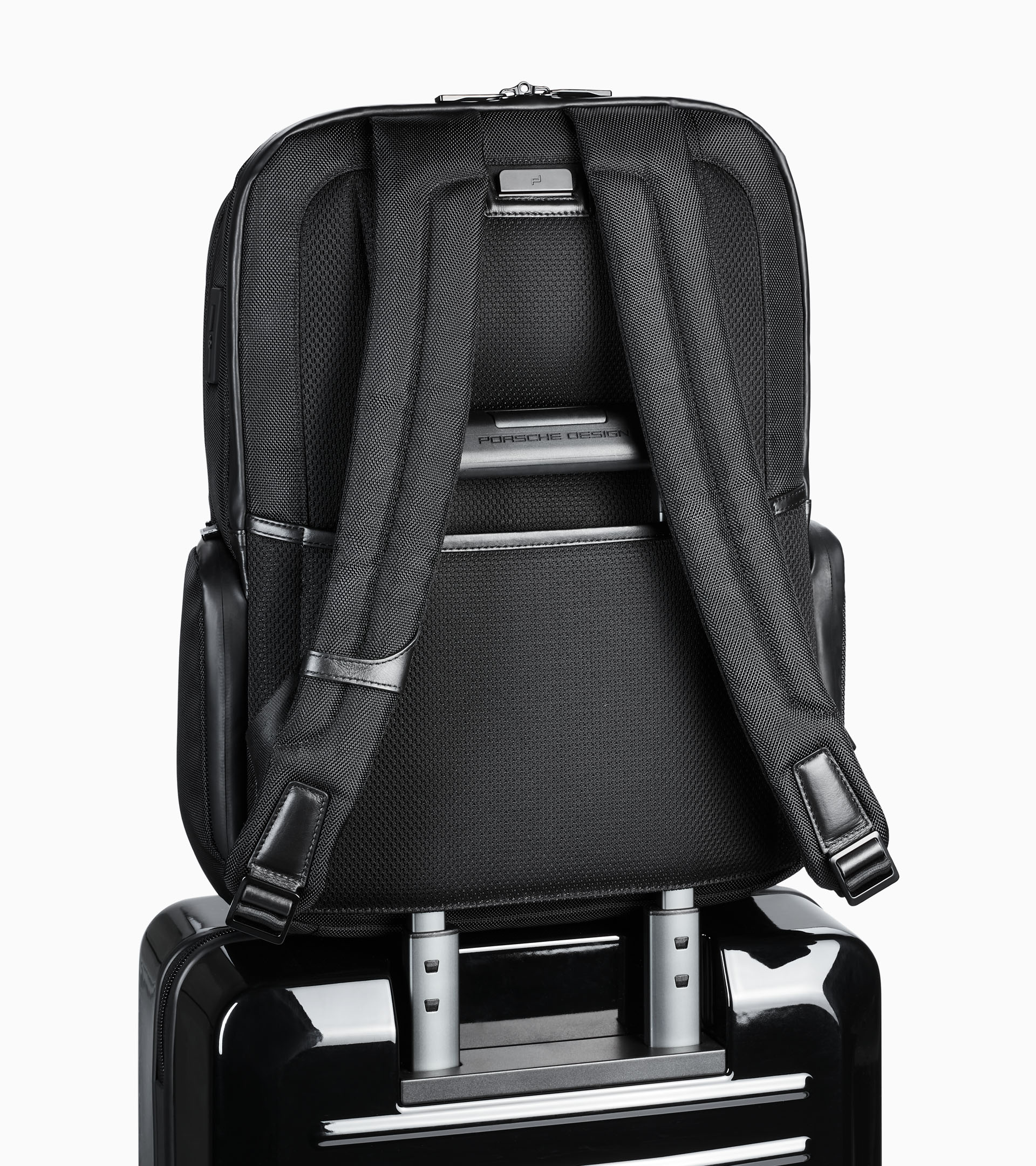 Roadster Pro Backpack L - Roadster Pro | Porsche Design