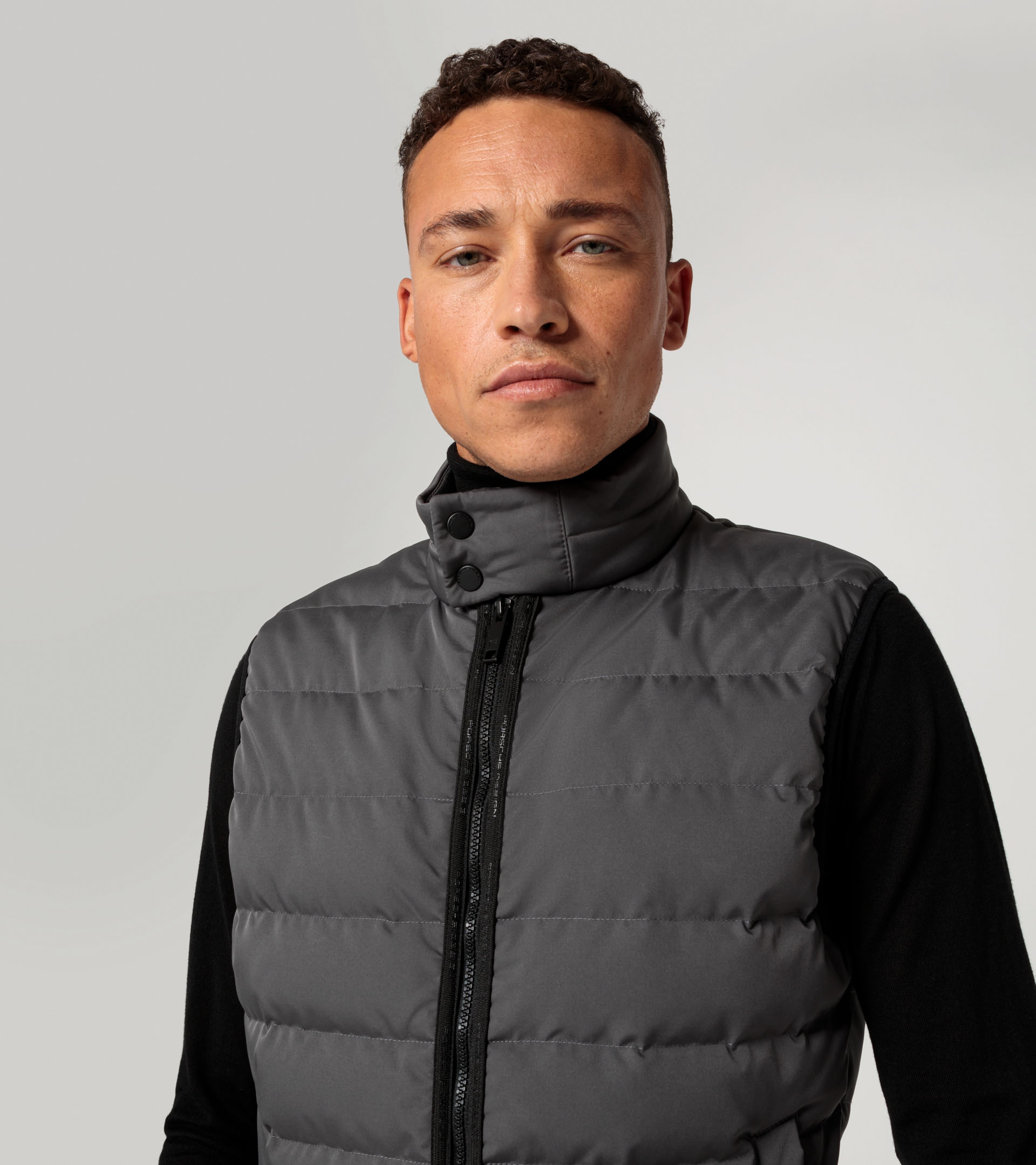 【COSYHARU】Look Simple Lightweight Padded Vest Active lightweight vest - | Porsche Design