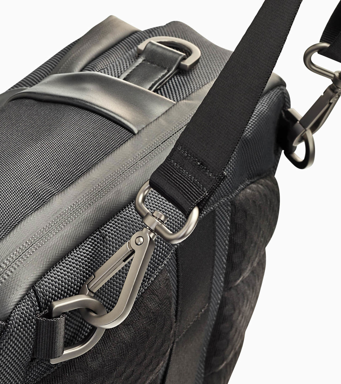 Front Near view of product with ean 