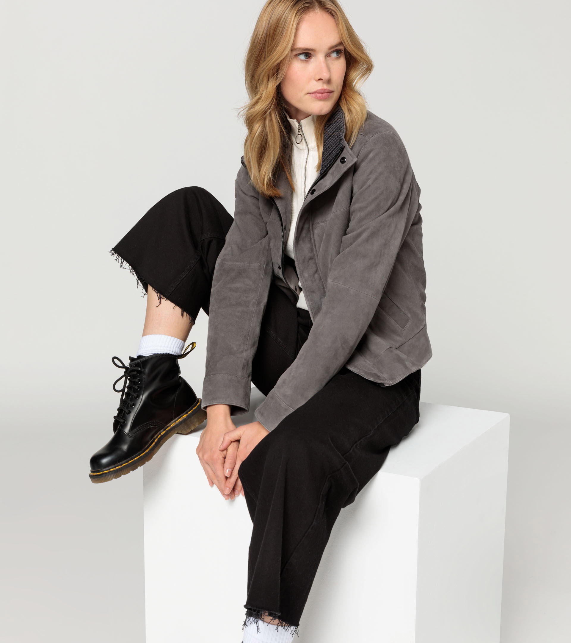 Women's leather jacket – 60Y Porsche 911 – Limited Edition Women's leather jacket – 60Y Porsche 911 – Limited Edition