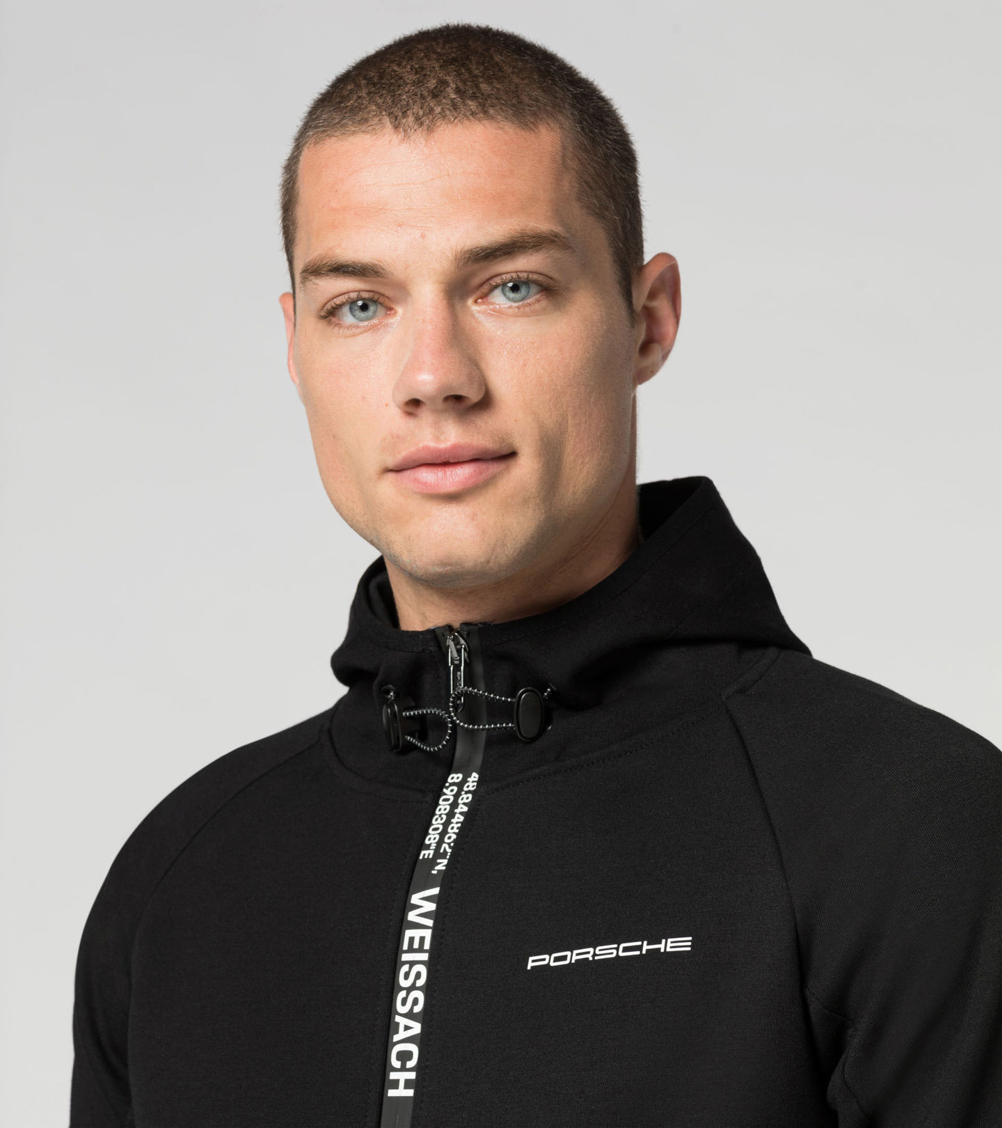Front Near view of product with ean 