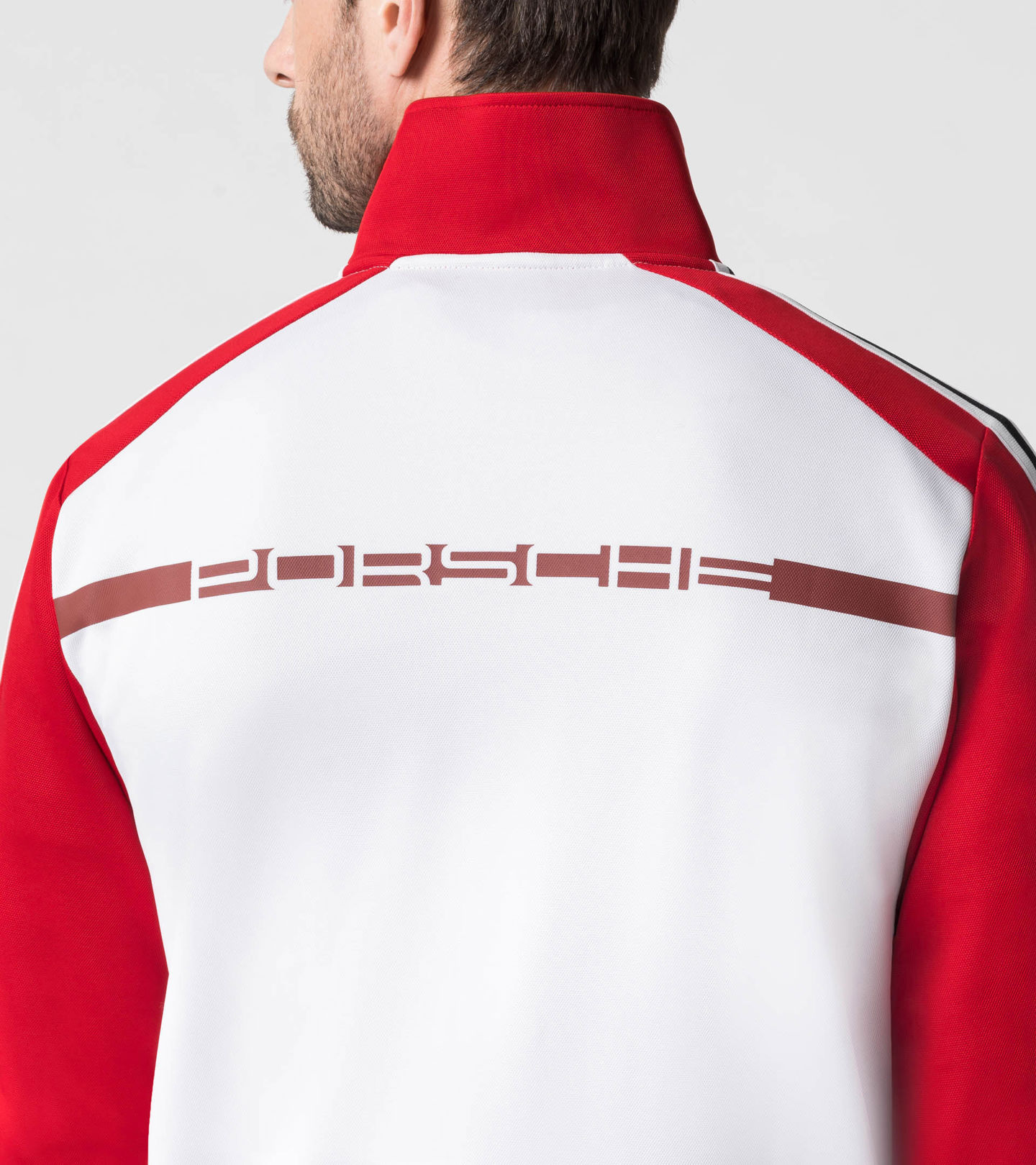 Side Near Middle view of product with ean 