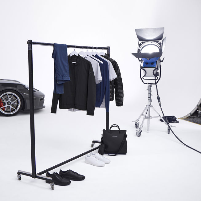 Shows Picture of Sportswear_Look 3_Porsche Design_FW23_3839_lowRes_72dpi.jpg