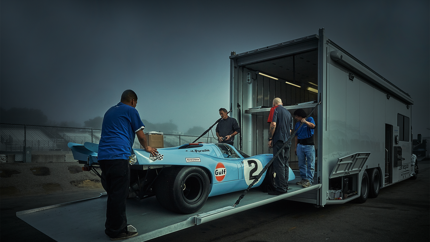 Shows Picture of Porsche_in_Truck_Rennsport_Reunion.png